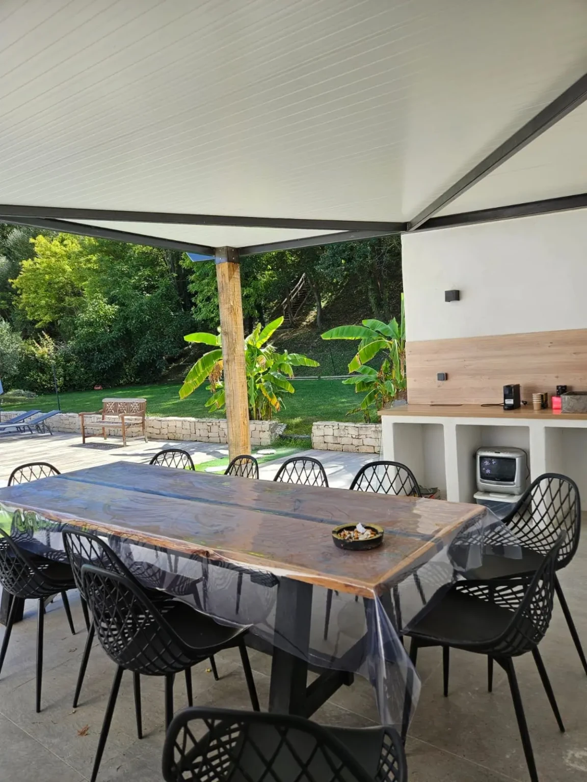 Artisan couvreur Manosque assurant un accompagnement complet de votre toiture